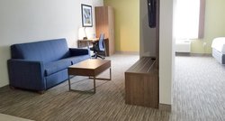  - Holiday Inn Express & Suites Swansea