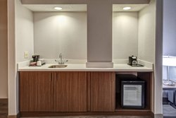  - Courtyard by Marriott Vanderbilt West End Nashville - I-40 & I-65, Exit 209