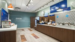  - Holiday Inn Express & Suites Mount Pleasant - I-41 & I-94, Exit 333