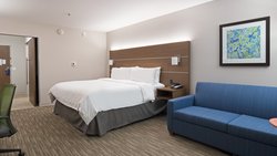  - Holiday Inn Express & Suites Mount Pleasant - I-41 & I-94, Exit 333