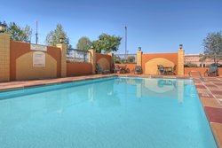 - Holiday Inn Express & Suites Midtown Albuquerque - I-40, Exit 160
