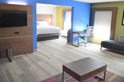  - Holiday Inn Express & Suites Batesville