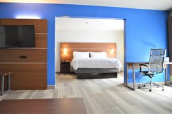  - Holiday Inn Express & Suites Batesville