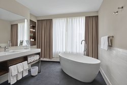  - Delta Hotel by Marriott Edmonton Centre Suites