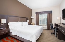  - Holiday Inn Express & Suites Glasgow