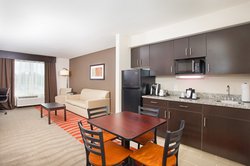  - Holiday Inn Express & Suites Glasgow