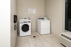  - Holiday Inn Express & Suites West Airport Memphis - I-55 & I-69, Exit 5