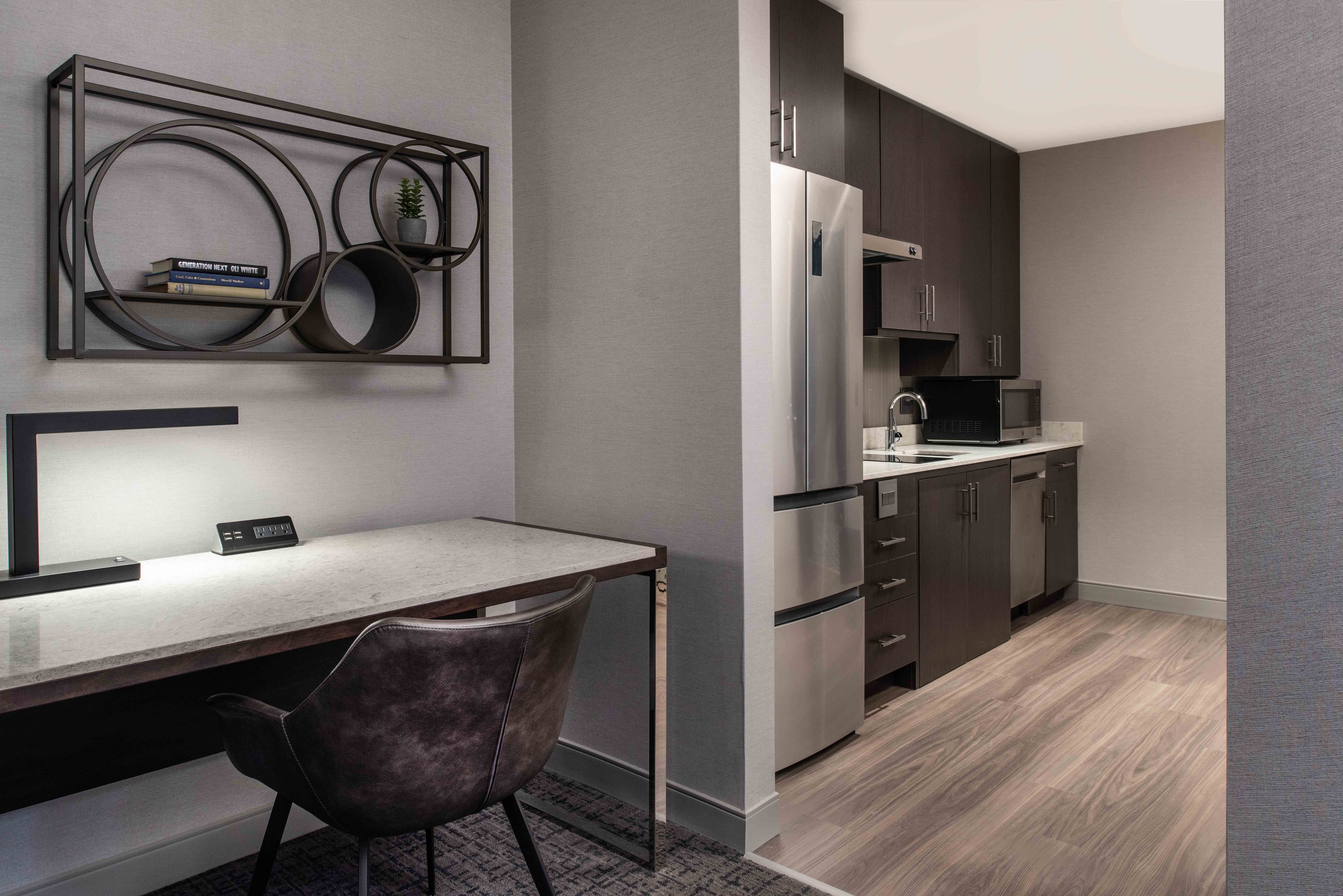STAYBRIDGE STES QUINCY BY IHG-guestroom-Guest Room.jpg
