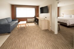  - Holiday Inn Express & Suites Portage - I-94, Exit 19