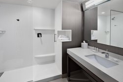  - Courtyard by Marriott Downtown Knoxville - I-40, Exit 388