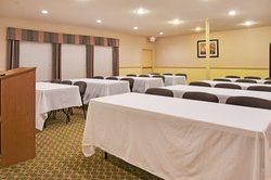  - Holiday Inn Express & Suites Livingston