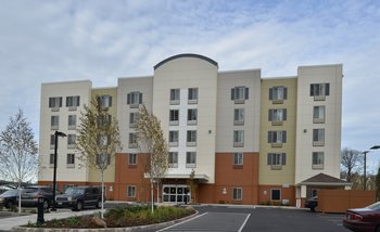 Candlewood Suites-Eugene Springfield