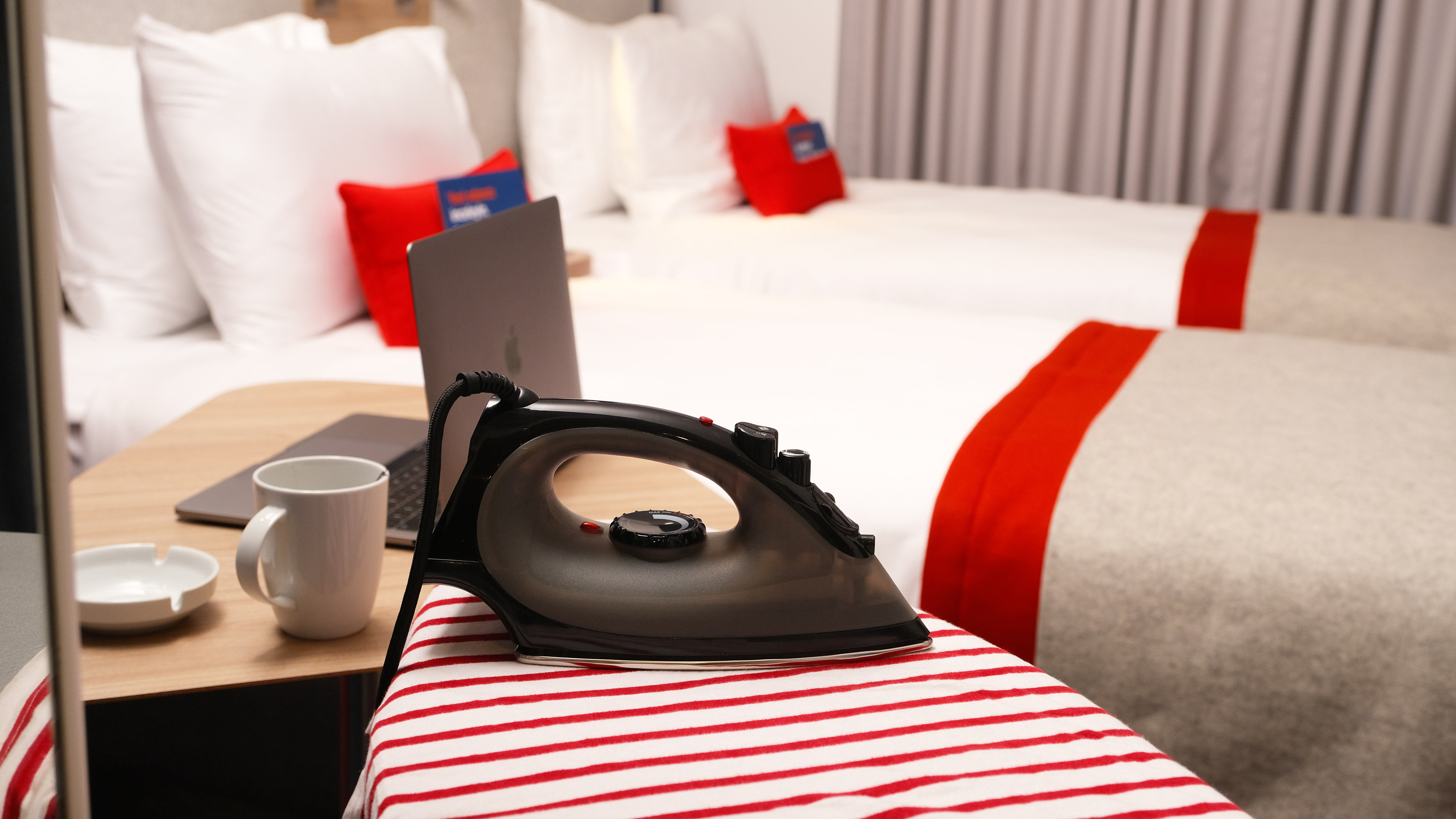 HOLIDAY INN EXP ATAKOY METRO BY IHG-guestroom-Guest Room.jpg