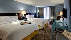  - Crowne Plaza Hotel Glen Ellyn