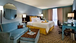  - Crowne Plaza Hotel Glen Ellyn