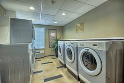  - Candlewood Suites Grove City - I-71, Exit 100