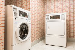  - Holiday Inn Express Lorton - I-95, Exit 163