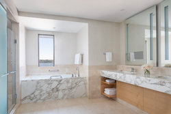  - Four Seasons Hotel Seattle