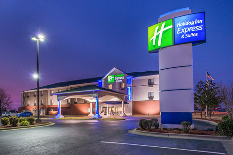 Holiday Inn Express & Suites Lonoke AR