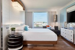  - Renaissance Hotel Southpark Charlotte