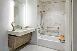  - Hotel Paseo Palm Desert