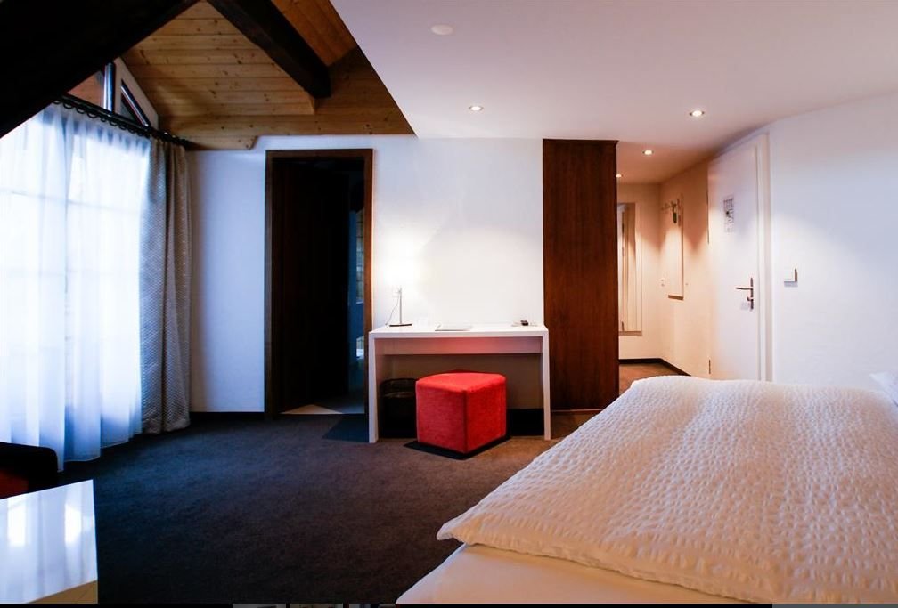 HOTEL RESTAURANT OCHSEN AND LODGE-guestroom-Junior Suite.jpg