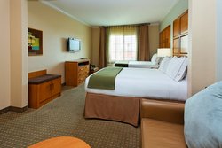  - Holiday Inn Express & Suites Silicon Valley Santa Clara