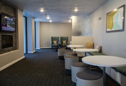  - Holiday Inn Victorville - I-15, Exit 150