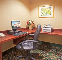  - Holiday Inn Express & Suites Lenoir City - I-75, Exit 81
