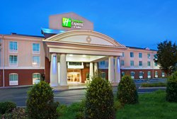  - Holiday Inn Express & Suites Lenoir City - I-75, Exit 81