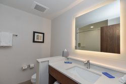  - Holiday Inn Express & Suites Ballantyne Charlotte