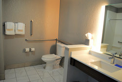  - Holiday Inn Express & Suites Columbia City