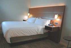 - Holiday Inn Express & Suites Columbia City