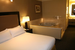  - Holiday Inn Express & Suites San Pablo - I-80, Exit 18