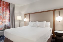  - Fairfield Inn by Marriott Visalia