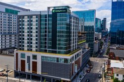 - Holiday Inn & Suites Downtown Nashville