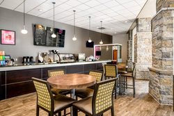  - Crowne Plaza Hotel Airport Milwaukee - I-41 & I-94, Exit 319