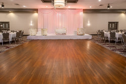  - Crowne Plaza Hotel Airport Milwaukee - I-41 & I-94, Exit 319