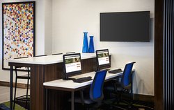  - Holiday Inn Express Point Edward