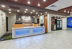 - Holiday Inn Express & Suites Sealy - I-10, Exit 720