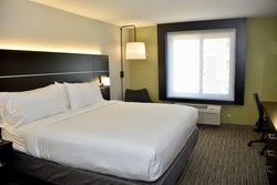  - Holiday Inn Express Windsor - US 101, Exit 498
