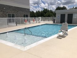  - Holiday Inn & Suites W-Fort Bragg Area Fayetteville