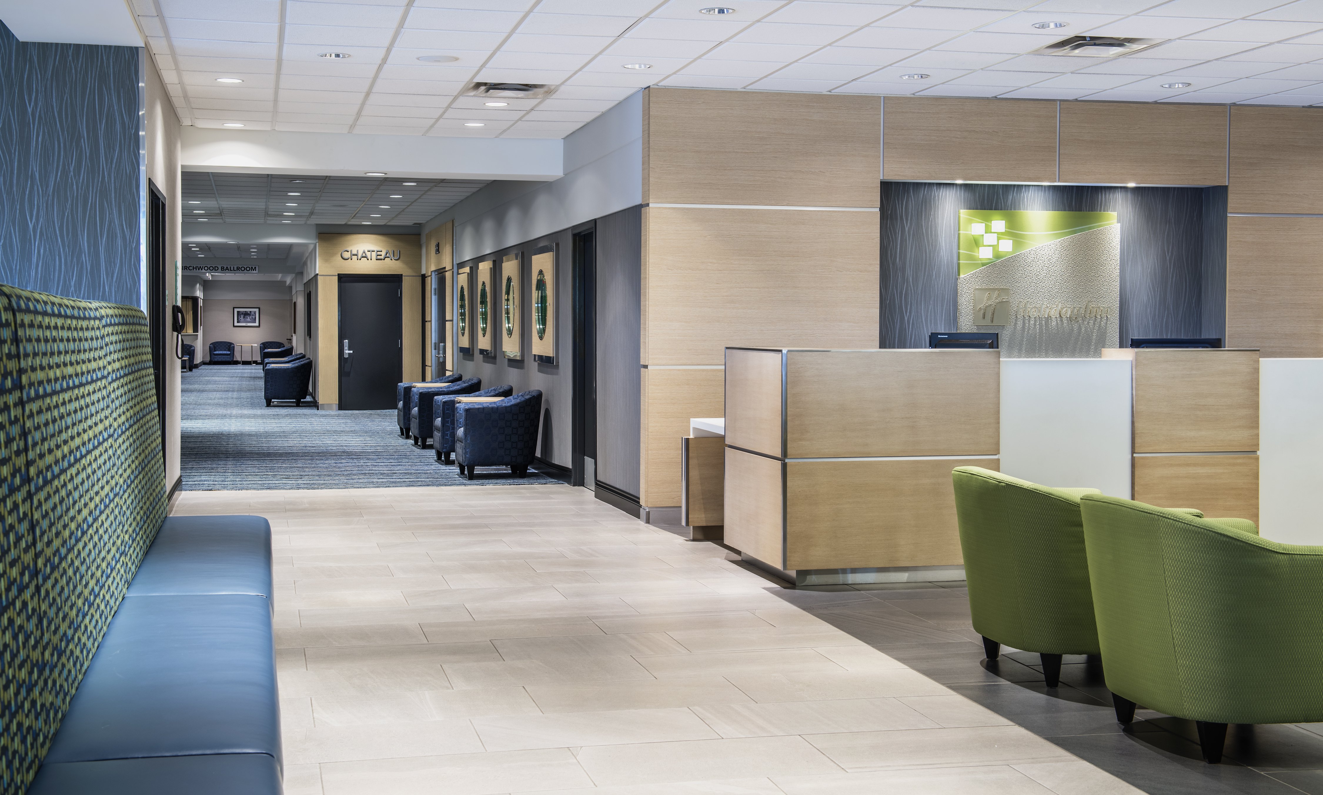 Welcome to Holiday Inn Winnipeg Airport West 