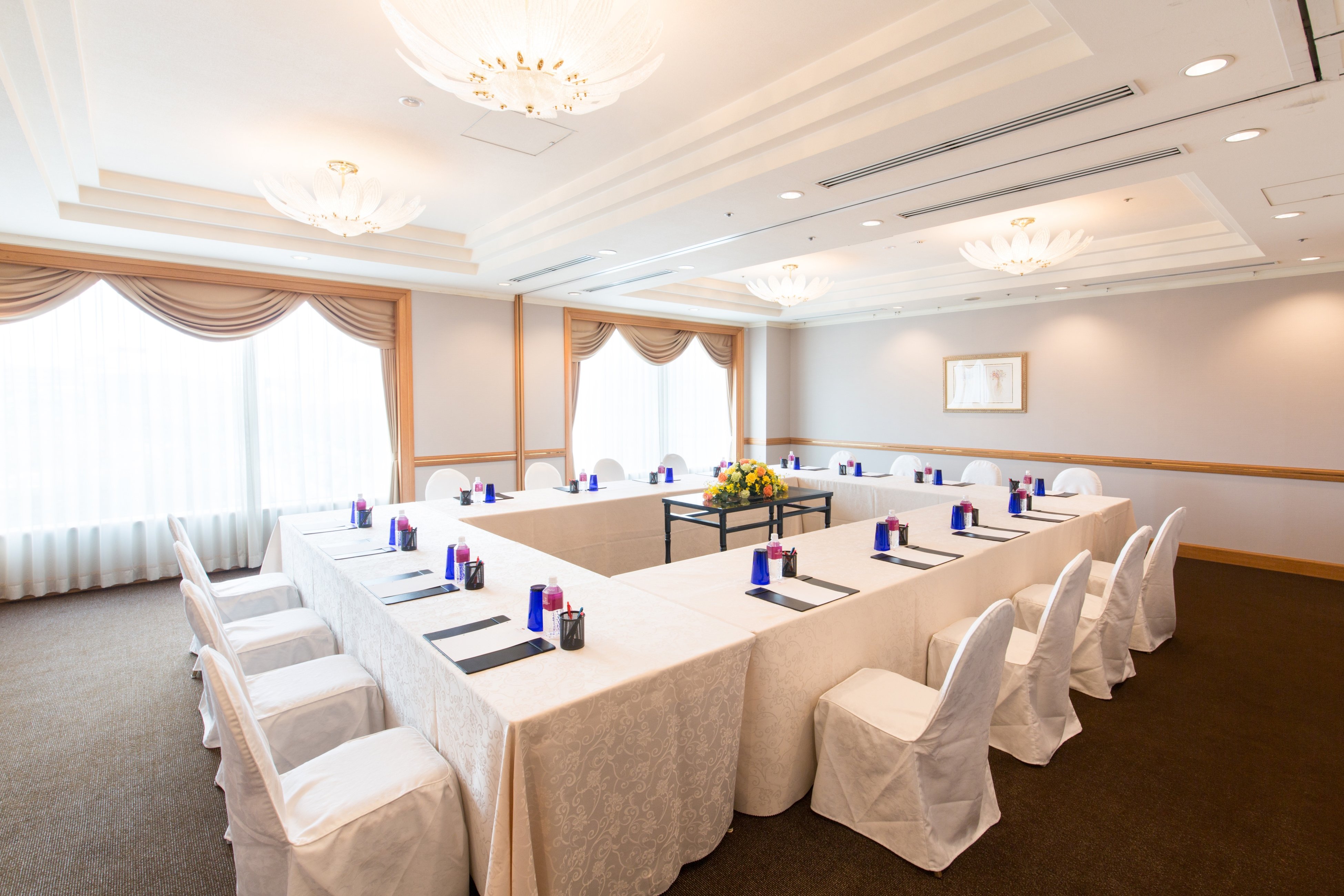 CROWNE PLAZA ANA TOYAMA-guestroom-Break-out Room.jpg