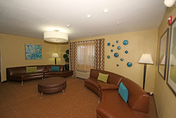  - Candlewood Suites Yorktown - I-64, Exit 256