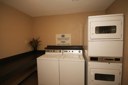  - Candlewood Suites Yorktown - I-64, Exit 256