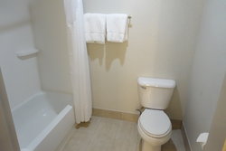  - Holiday Inn Express & Suites Brentwood