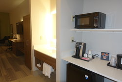  - Holiday Inn Express & Suites Brentwood