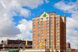  - Holiday Inn & Suites Downtown Winnipeg