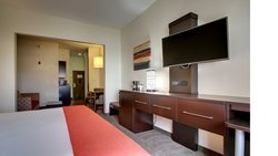  - Holiday Inn Express & Suites Meridian - I-20 & I-59, Exit 153